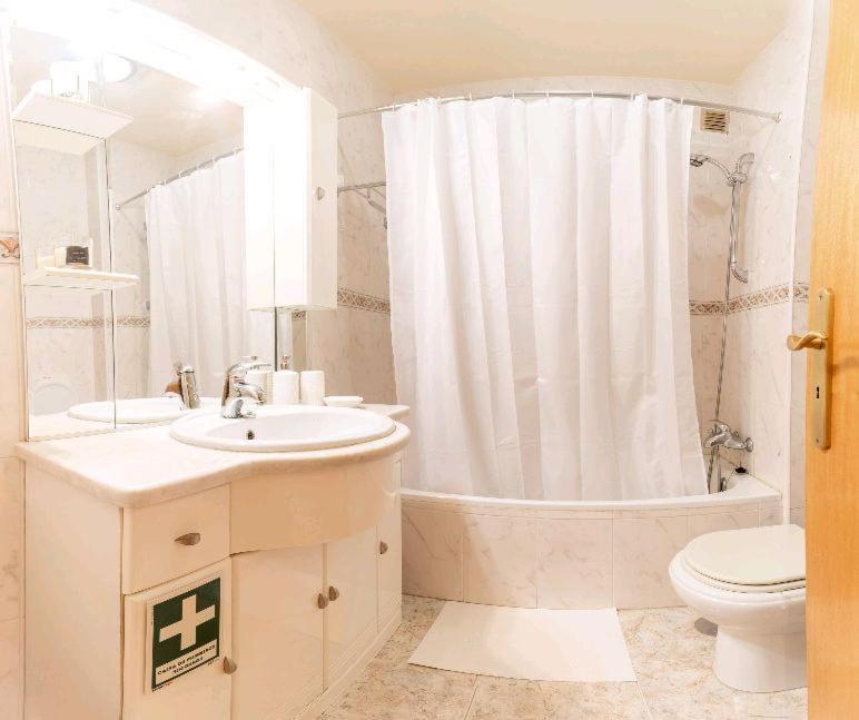 Marble House Apartment